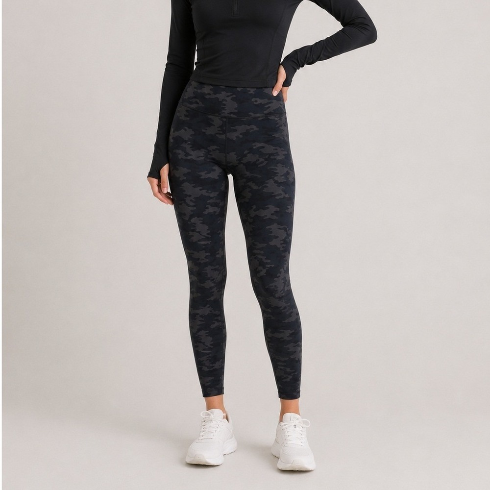 SPANX Look At Me Now Seamless Leggings S Black Camo High Rise Shaping Athleisure